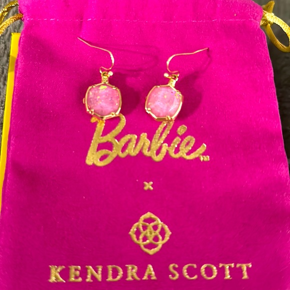 Kendra Scott x Barbie Gold Drop Pink Iridescent Earrings - Picture 2 of 5